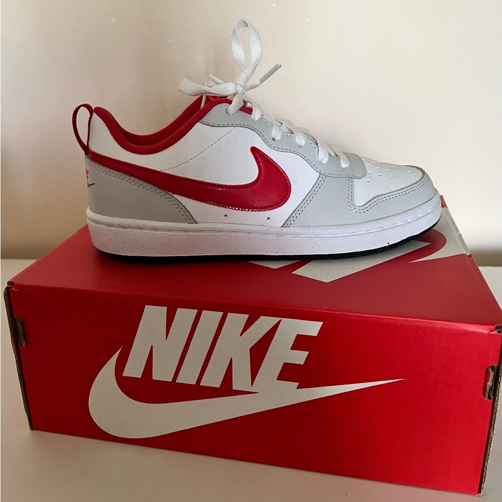 Nike White and Red Sneakers